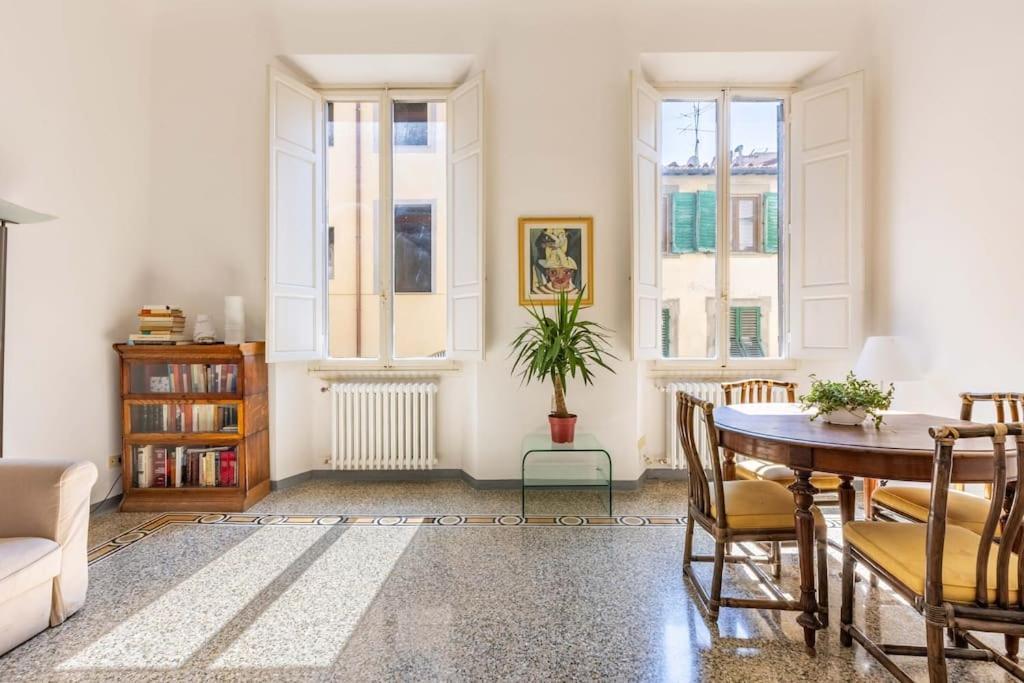 Academia Of Davide Spacious Apartment Firenze Eksteriør billede