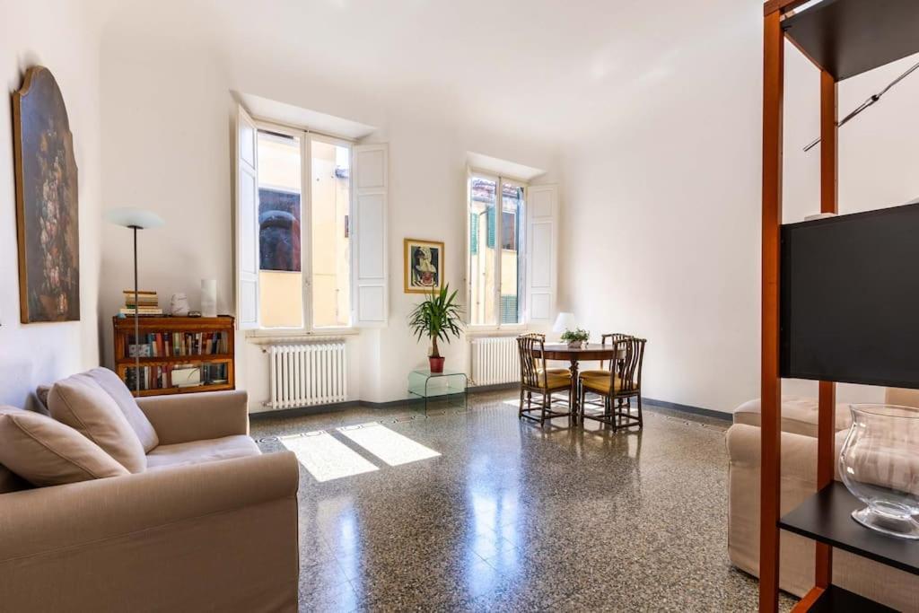Academia Of Davide Spacious Apartment Firenze Eksteriør billede