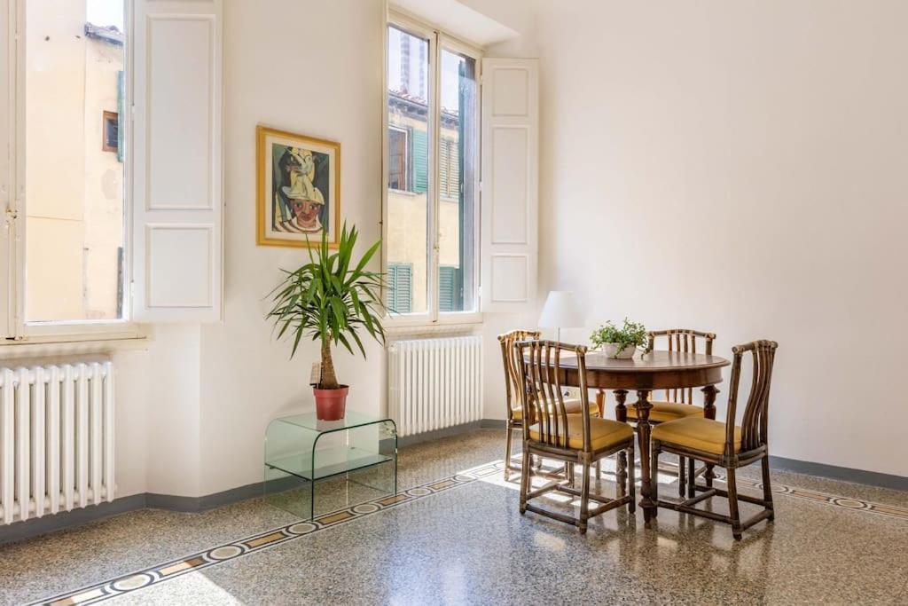Academia Of Davide Spacious Apartment Firenze Eksteriør billede