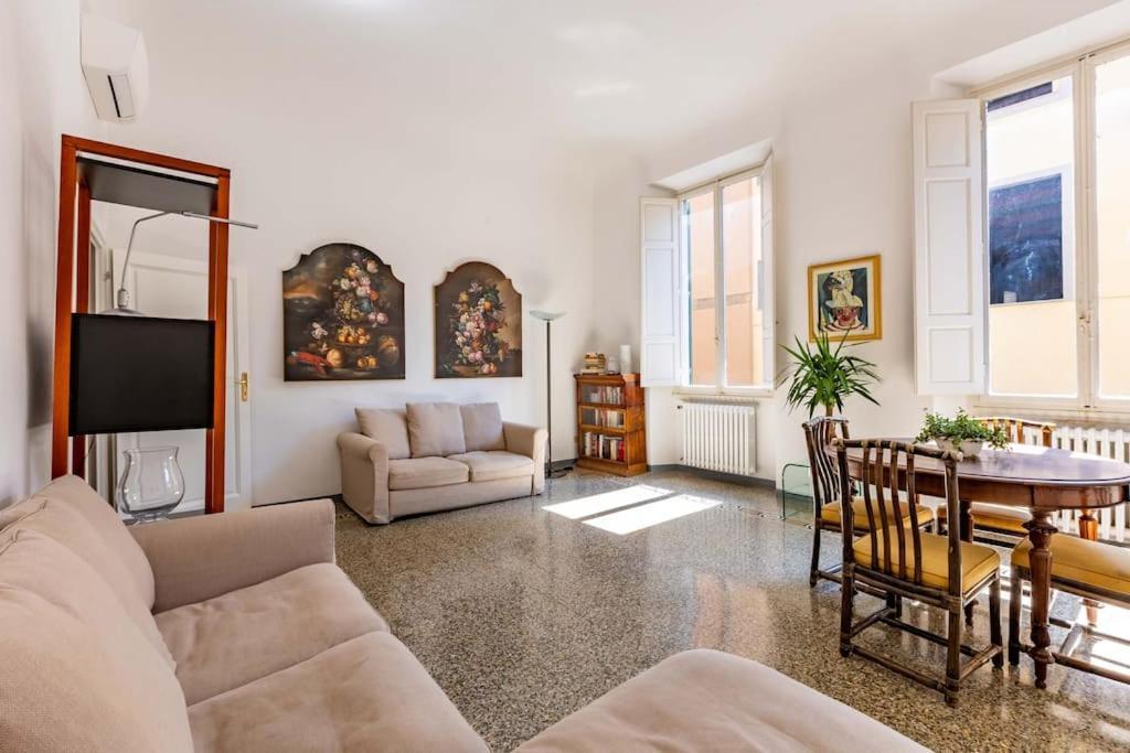 Academia Of Davide Spacious Apartment Firenze Eksteriør billede