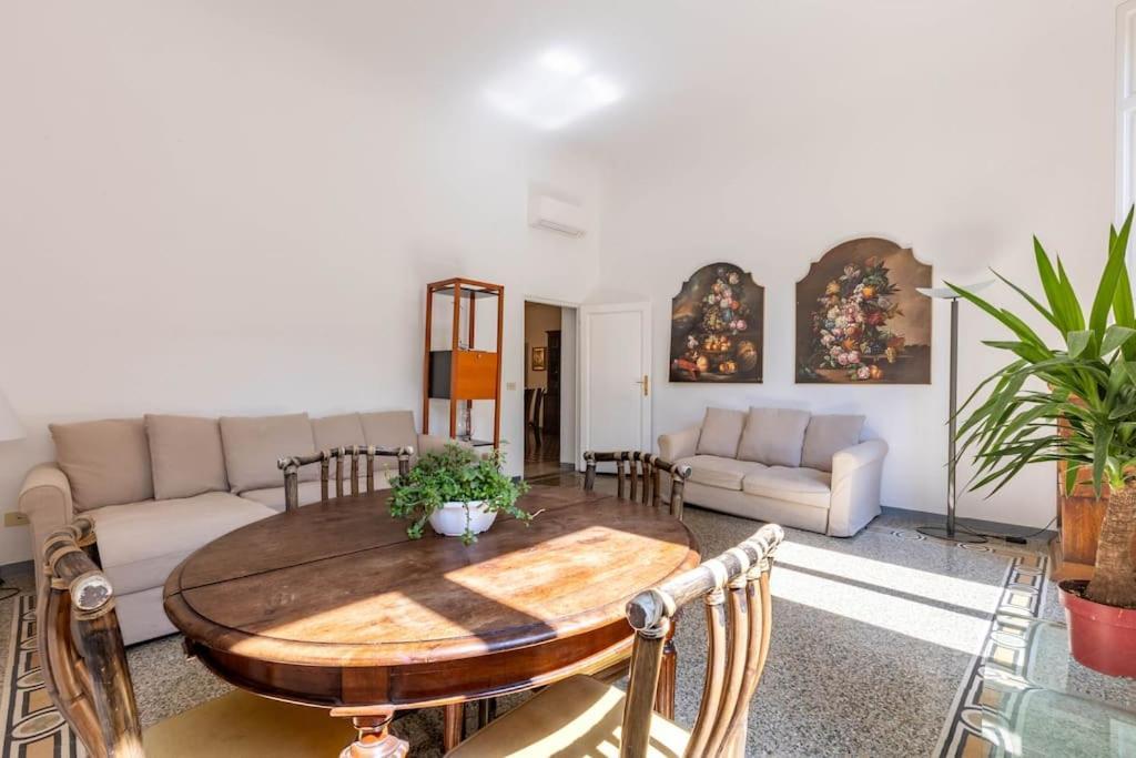 Academia Of Davide Spacious Apartment Firenze Eksteriør billede